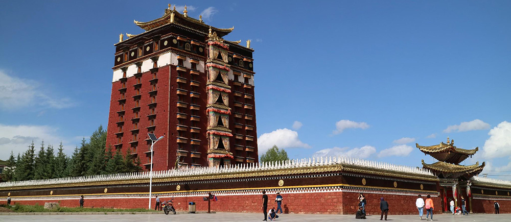 ミラレバ仏閣（米拉日巴仏閣）