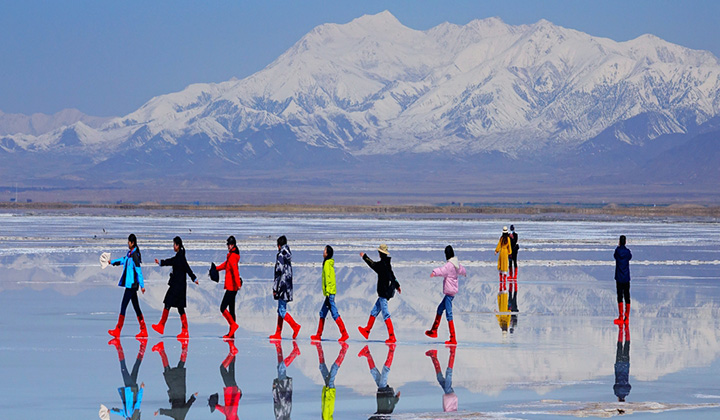 青海　チャカ塩湖（茶卞塩湖）