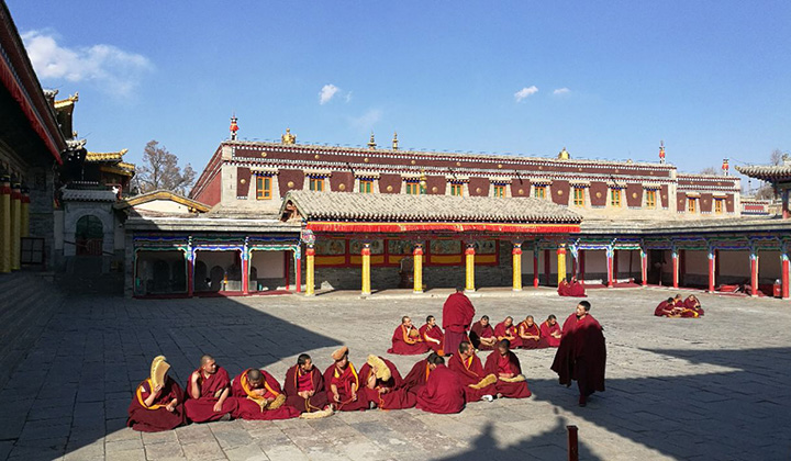 タール寺（塔尓寺）