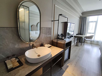 西寧　中心広場以勒美居酒店（メルキュール）