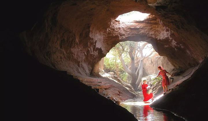 新疆　トルファン カレーズ