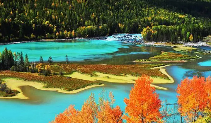 新疆　カナス湖