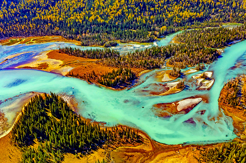 新疆　カナス湖