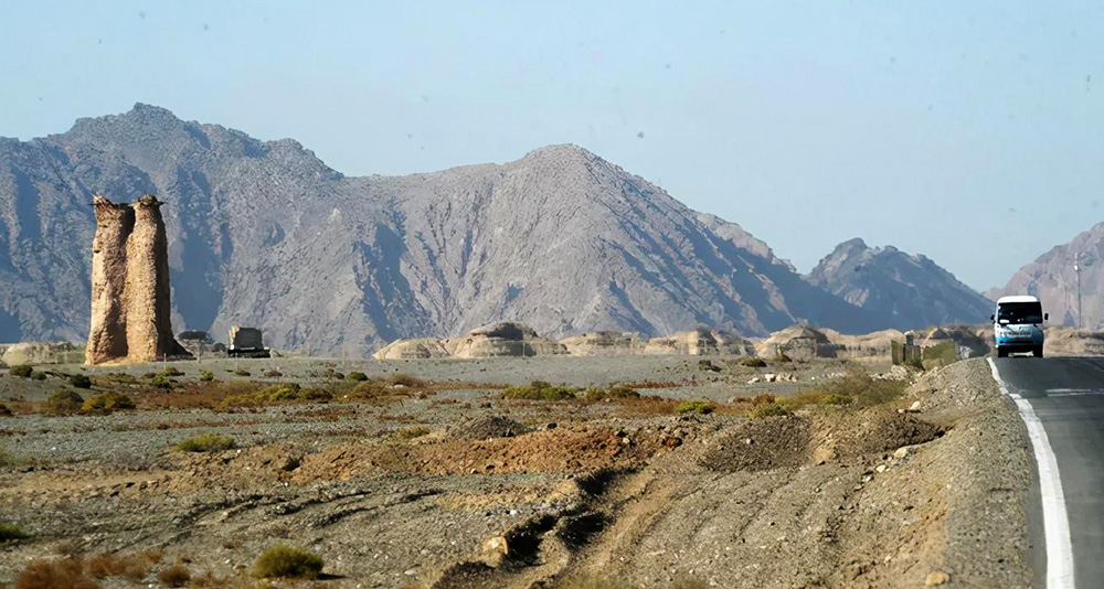 新彊クチャ　クズルガハ烽火台