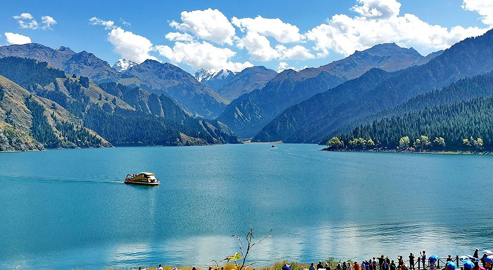 新疆ウルムチ・トルファン4日間観光ツアー