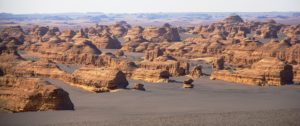 敦煌 雅丹(ヤルタン)魔鬼城