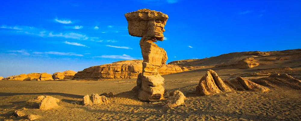 敦煌 雅丹(ヤルタン)魔鬼城